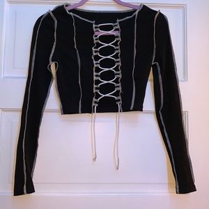 Black & White lace up top🔥 XS